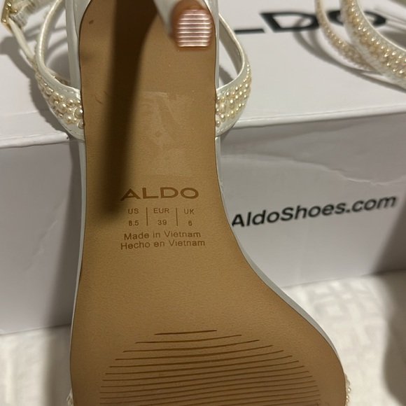 Aldo 3.75 Inch Pearl Heels - Picture 3 of 3